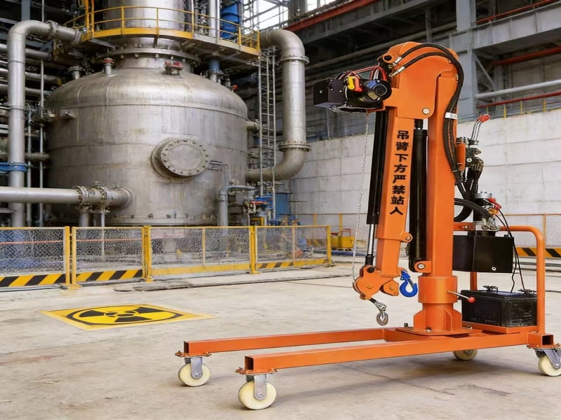 Car-mounted electric telescopic crane, mobile crane lifting machine, 1-ton small household 220V hydraulic lifting crane